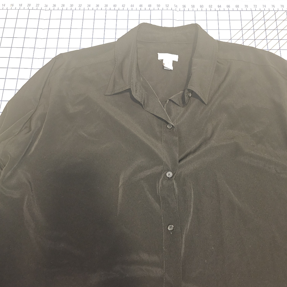 GUC | Chico’s | 3 | Black Button-Down Shirt - Picture 4 of 7